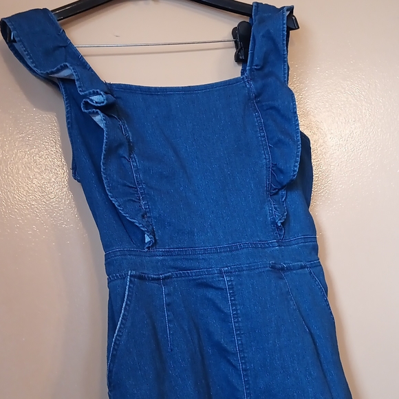 Denim romper| Denim open back romper| Ruffle Apron Sz Large |summer Rompers. - Picture 7 of 10